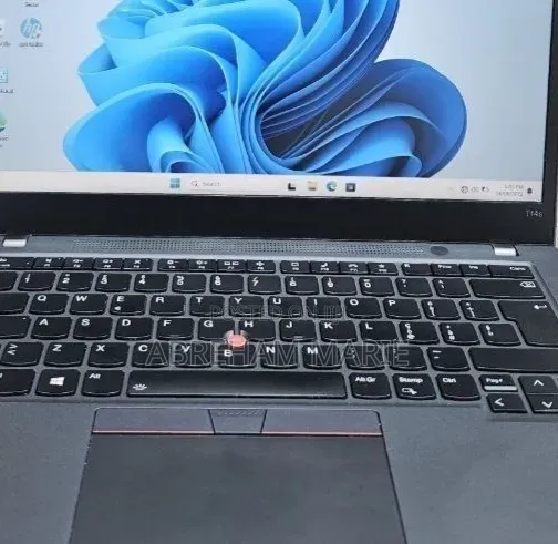 New Laptop Lenovo ThinkPad T14 16GB Intel Core i7 SSD 512GB