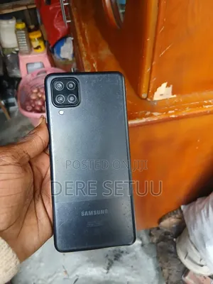 Samsung Galaxy A12 64 GB Black