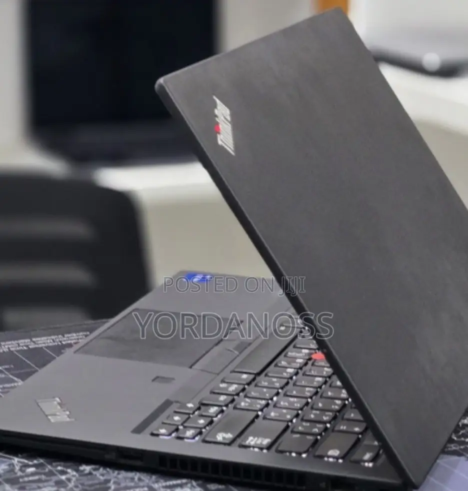 New Laptop Lenovo ThinkPad T14 16GB Intel Core i7 SSD 512GB
