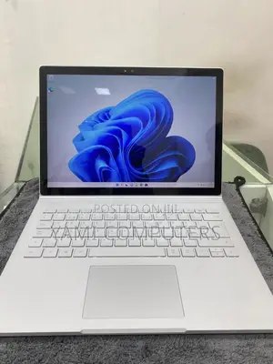 New Laptop Microsoft Surface Book 8GB Intel Core i5 SSD 128GB