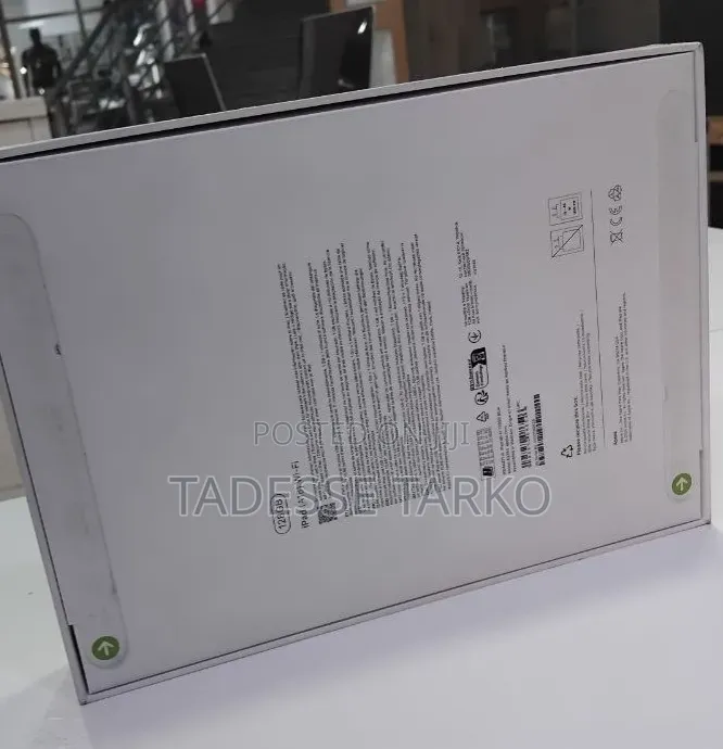 New Apple iPad (2025) 128 GB