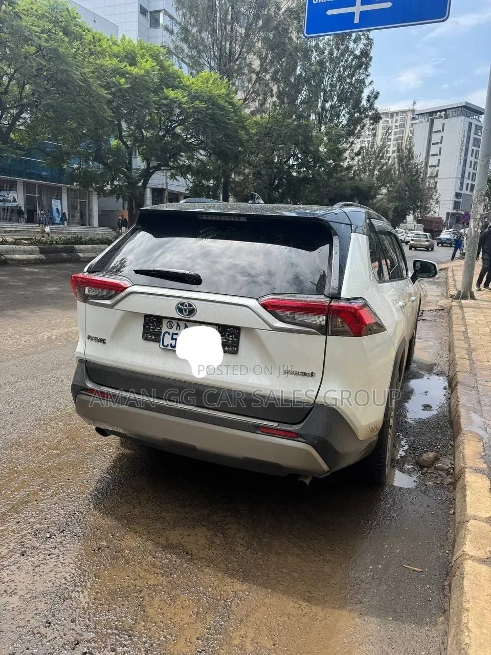Toyota RAV4 2022 White