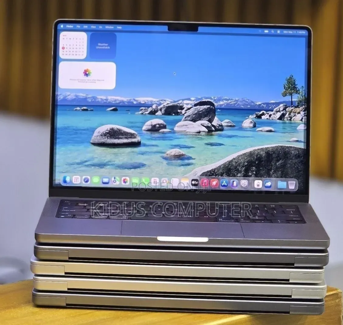New Laptop Apple MacBook Pro 2020 M1 16GB Apple M1 Pro SSD 512GB
