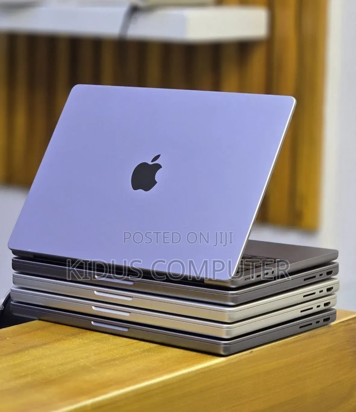 New Laptop Apple MacBook Pro 2020 M1 16GB Apple M1 Pro SSD 512GB