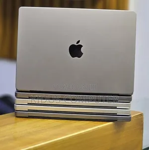 New Laptop Apple MacBook Pro 2020 M1 16GB Apple M1 Pro SSD 512GB
