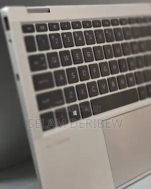 New Laptop HP EliteBook 1040 G8 16GB Intel Core i7 SSD 512GB