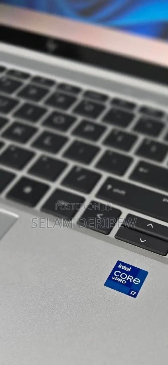 New Laptop HP EliteBook 1040 G8 16GB Intel Core i7 SSD 512GB