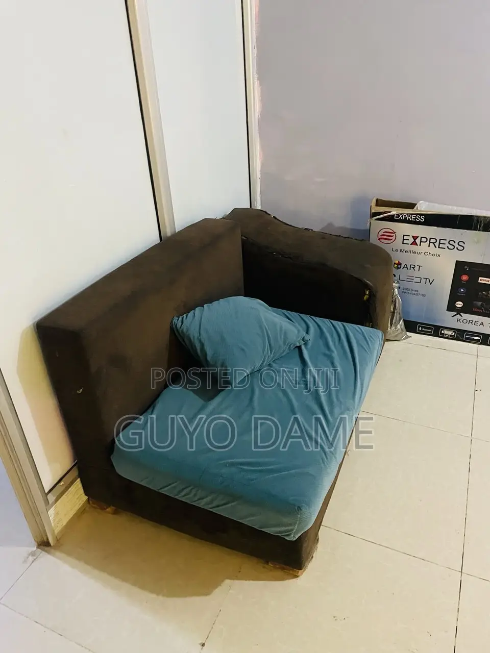 Sofa | Chairs | Pillow