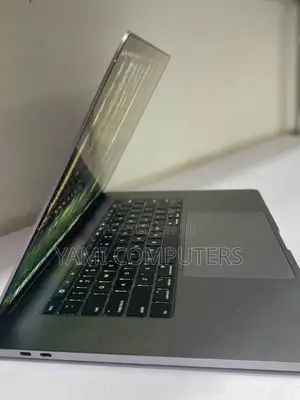 New Laptop Apple MacBook Pro 2019 16GB Intel Core i9 SSD 1T