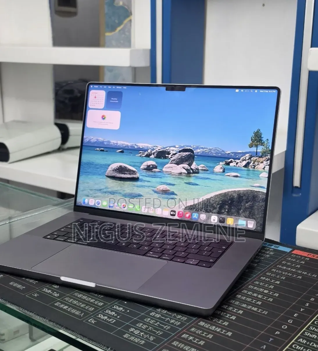New Laptop Apple MacBook Pro 2021 M1 32GB Apple M1 Pro SSD 512GB