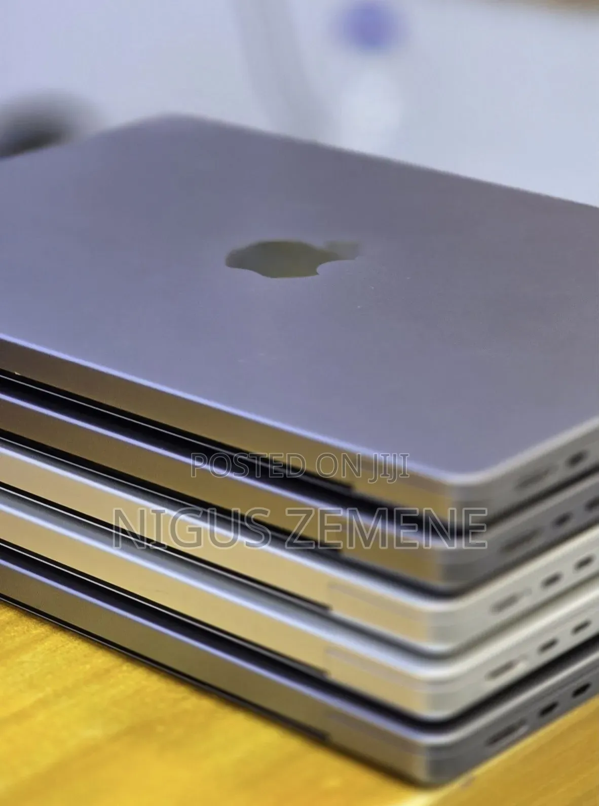 New Laptop Apple MacBook Pro 2021 M1 16GB Apple M1 Pro SSD 512GB