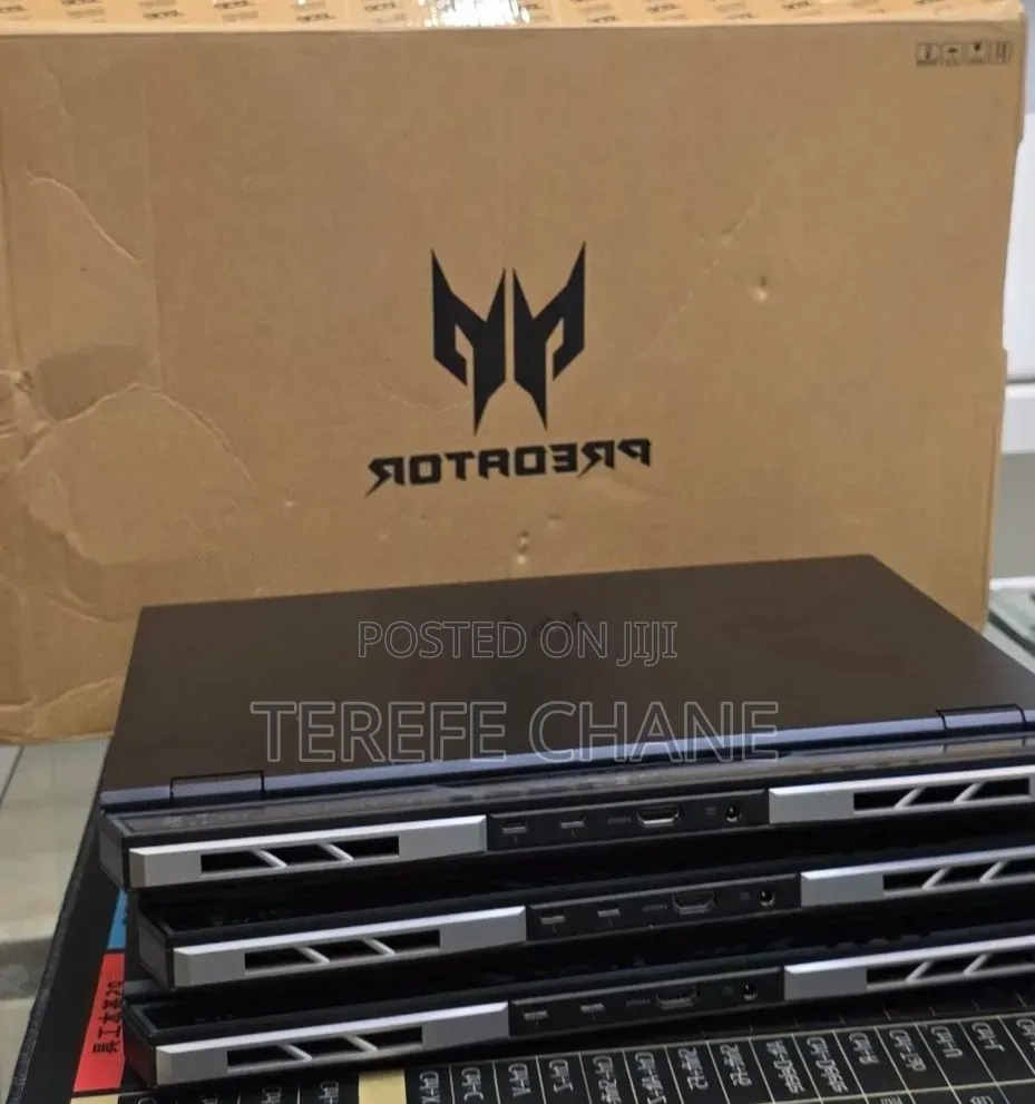 New Laptop Acer Predator Helios 16 16GB Intel Core i9 SSD 1T