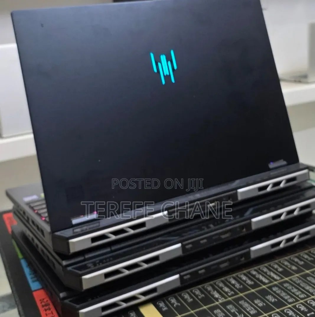 New Laptop Acer Predator Helios 16 16GB Intel Core i9 SSD 1T