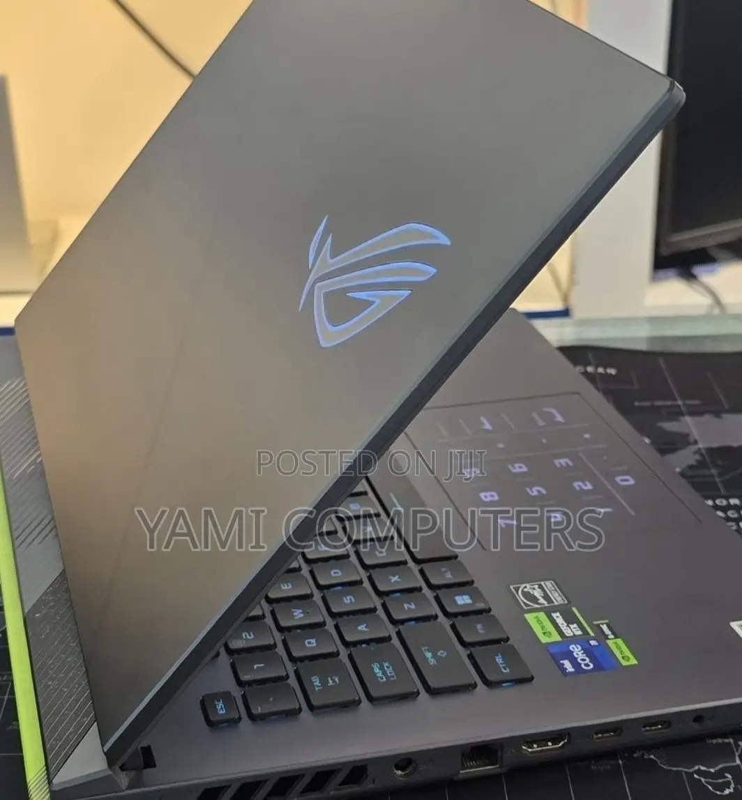 New Laptop Asus ROG Strix G16 16GB Intel Core i9 SSD 1T