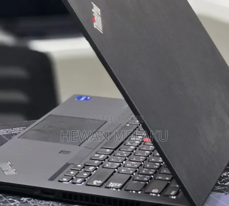 New Laptop Lenovo ThinkPad T14 16GB Intel Core i7 SSD 512GB