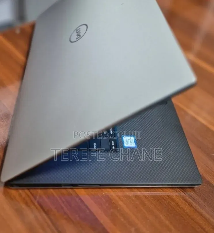New Laptop Dell XPS 15 16GB Intel Core i7 SSD 512GB
