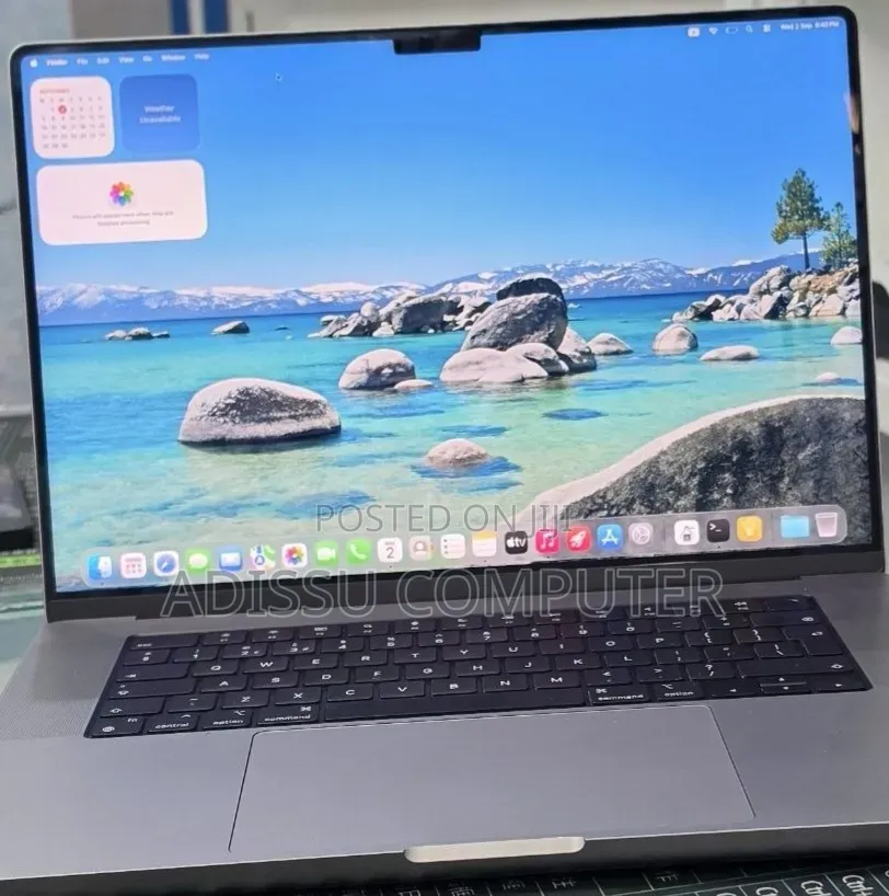 New Laptop Apple MacBook Pro 2021 M1 32GB Apple M1 Pro SSD 512GB