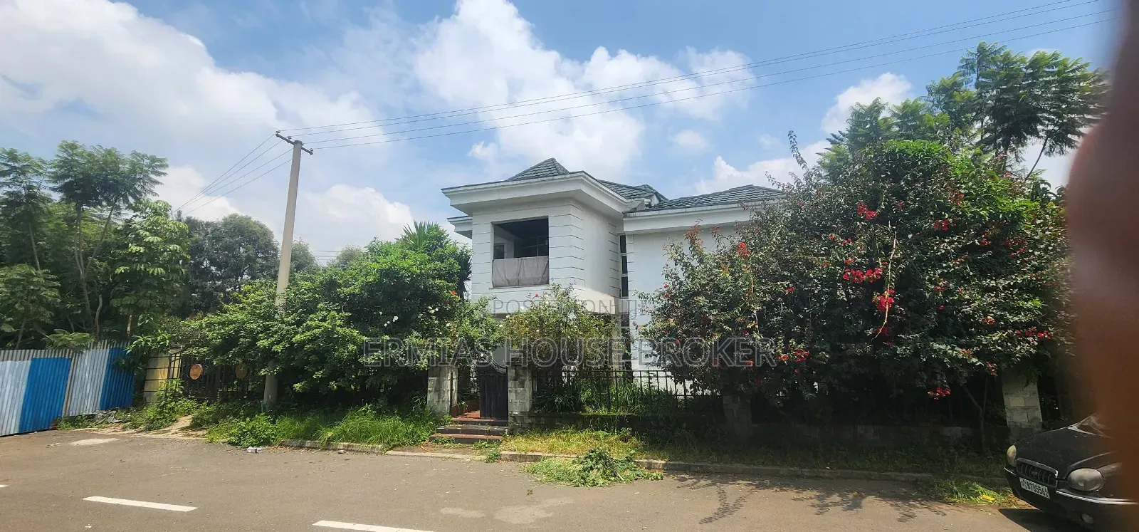 10bdrm Townhouse/Terrace in ሀያትቦታው, Addis Ketema for sale