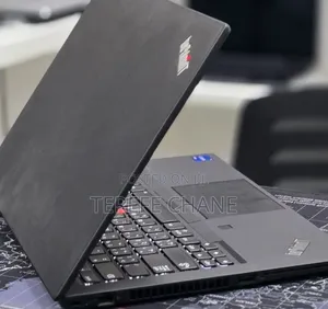 New Laptop Lenovo ThinkPad T14 16GB Intel Core i7 SSD 512GB