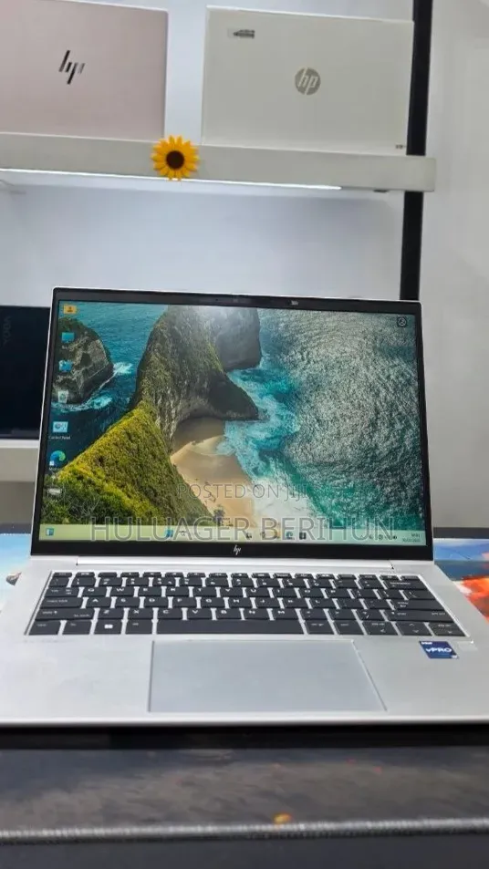 New Laptop HP EliteBook 840 G9 16GB Intel Core i7 SSD 512GB
