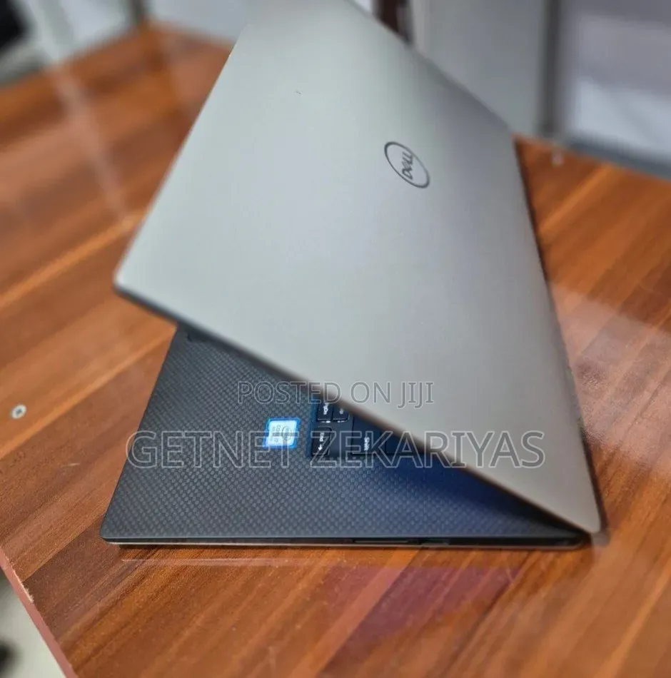 New Laptop Dell XPS 15 16GB Intel Core i7 SSD 512GB