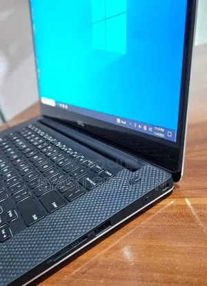 New Laptop Dell XPS 15 16GB Intel Core i7 SSD 512GB
