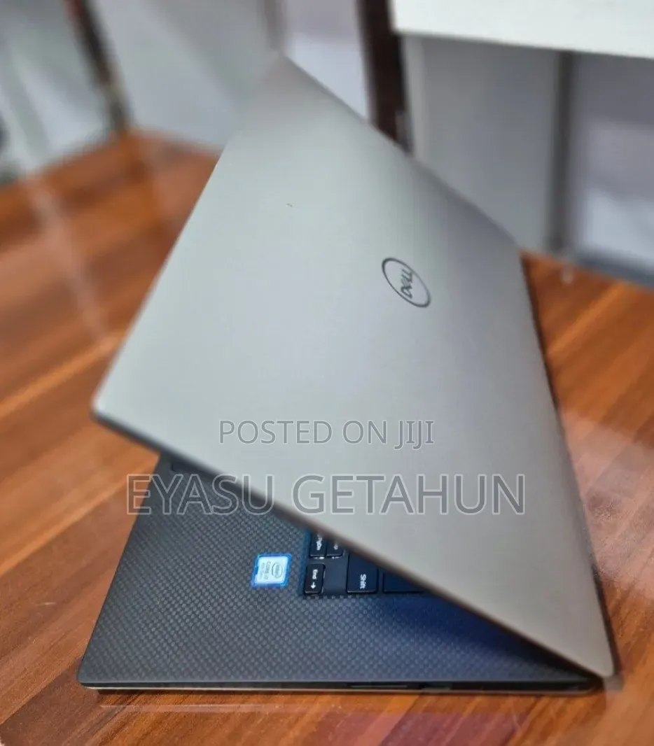New Laptop Dell XPS 15 16GB Intel Core i7 SSD 512GB