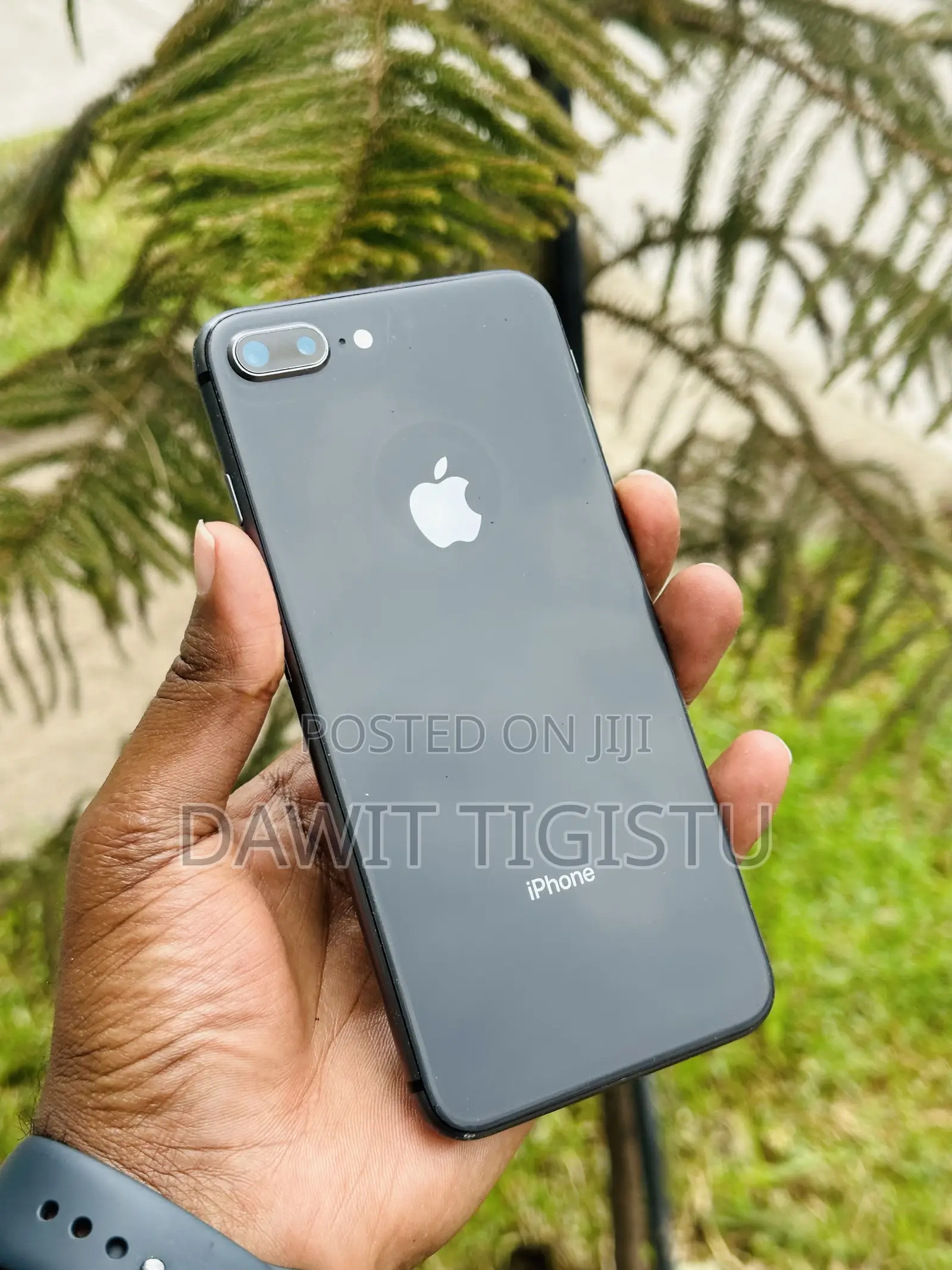 Apple iPhone 8 Plus 64 GB Black
