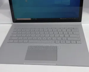 New Laptop Microsoft Surface Book 2 16GB Intel Core i7 SSD 512GB