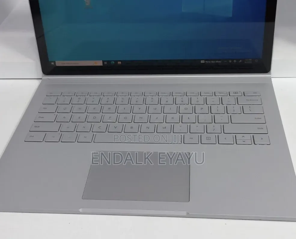 New Laptop Microsoft Surface Book 2 16GB Intel Core i7 SSD 512GB