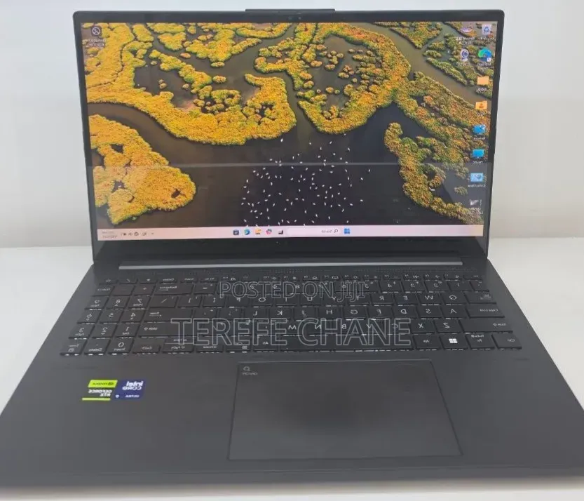 New Laptop Asus Vivobook 15 16GB Intel Core Ultra 9 SSD 512GB