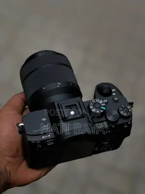 Sony A7riv With 28-70mm Kit Lens