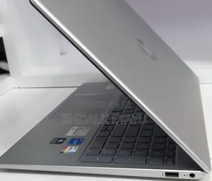 New Laptop HP 16GB Intel Core i5 SSD 1T