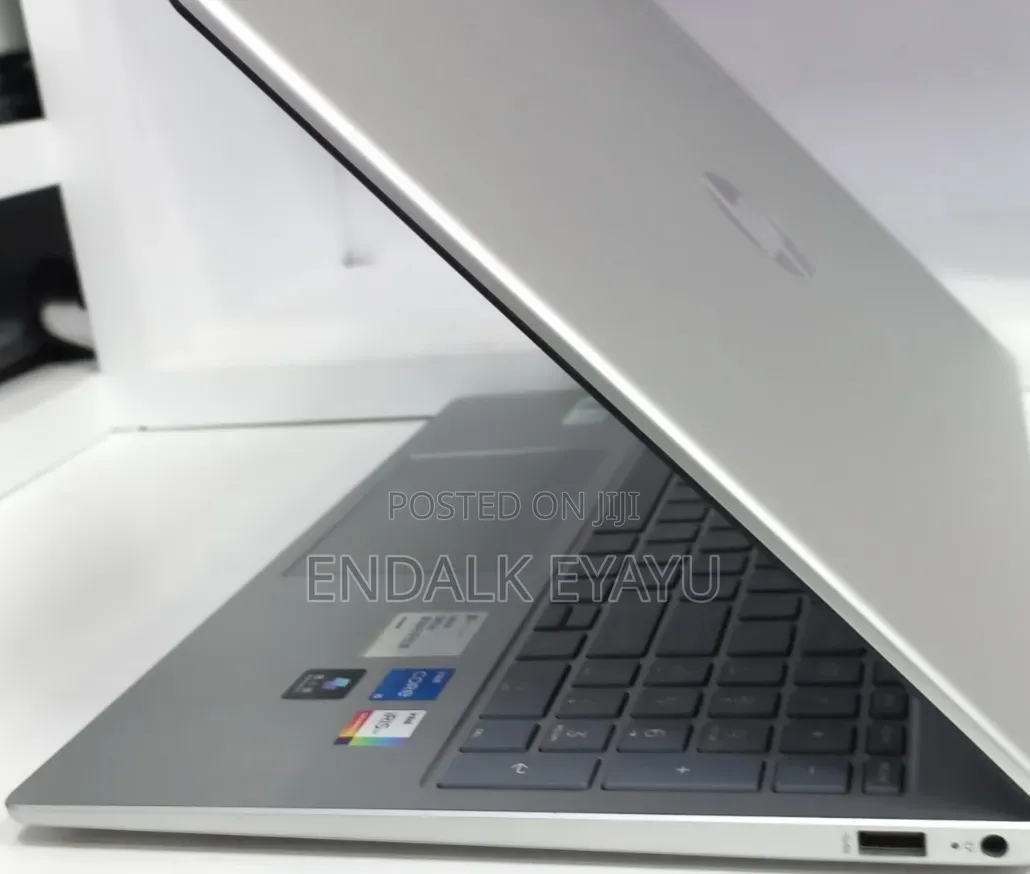 New Laptop HP 16GB Intel Core i5 SSD 1T