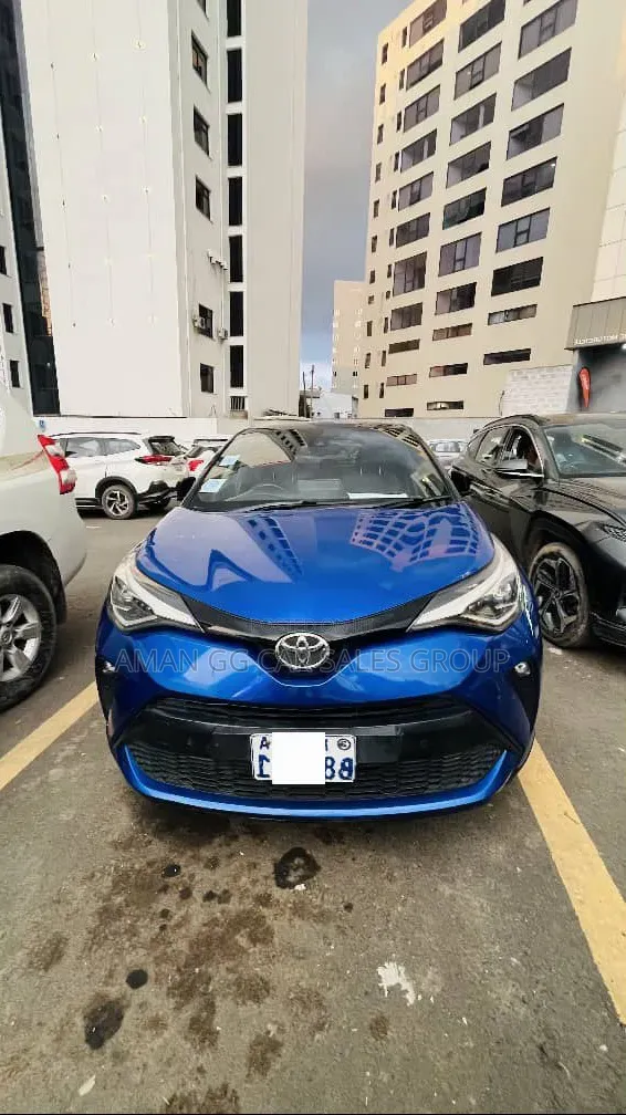 Toyota C-HR 2021 Blue