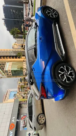 Toyota C-HR 2021 Blue