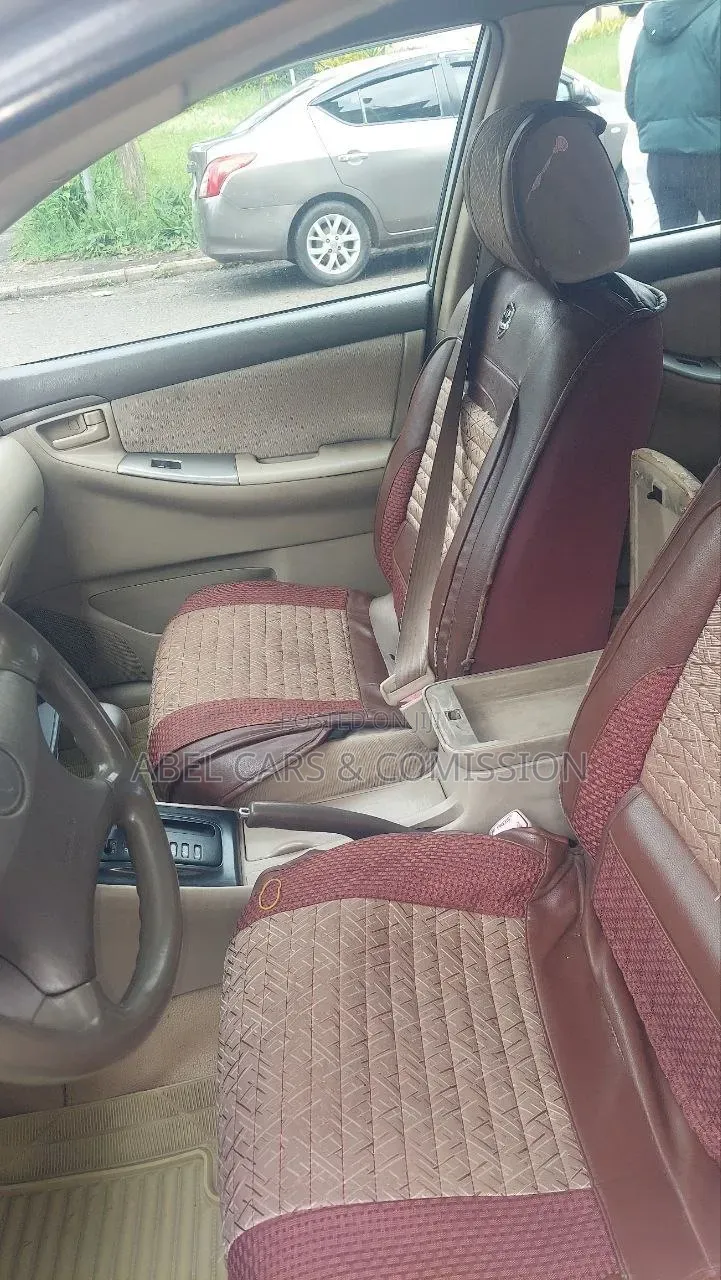 Toyota Corolla 2005 Gray