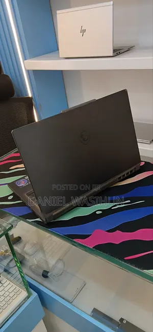 New Laptop MSI Cyborg 15 16GB Intel Core i7 SSD 1T