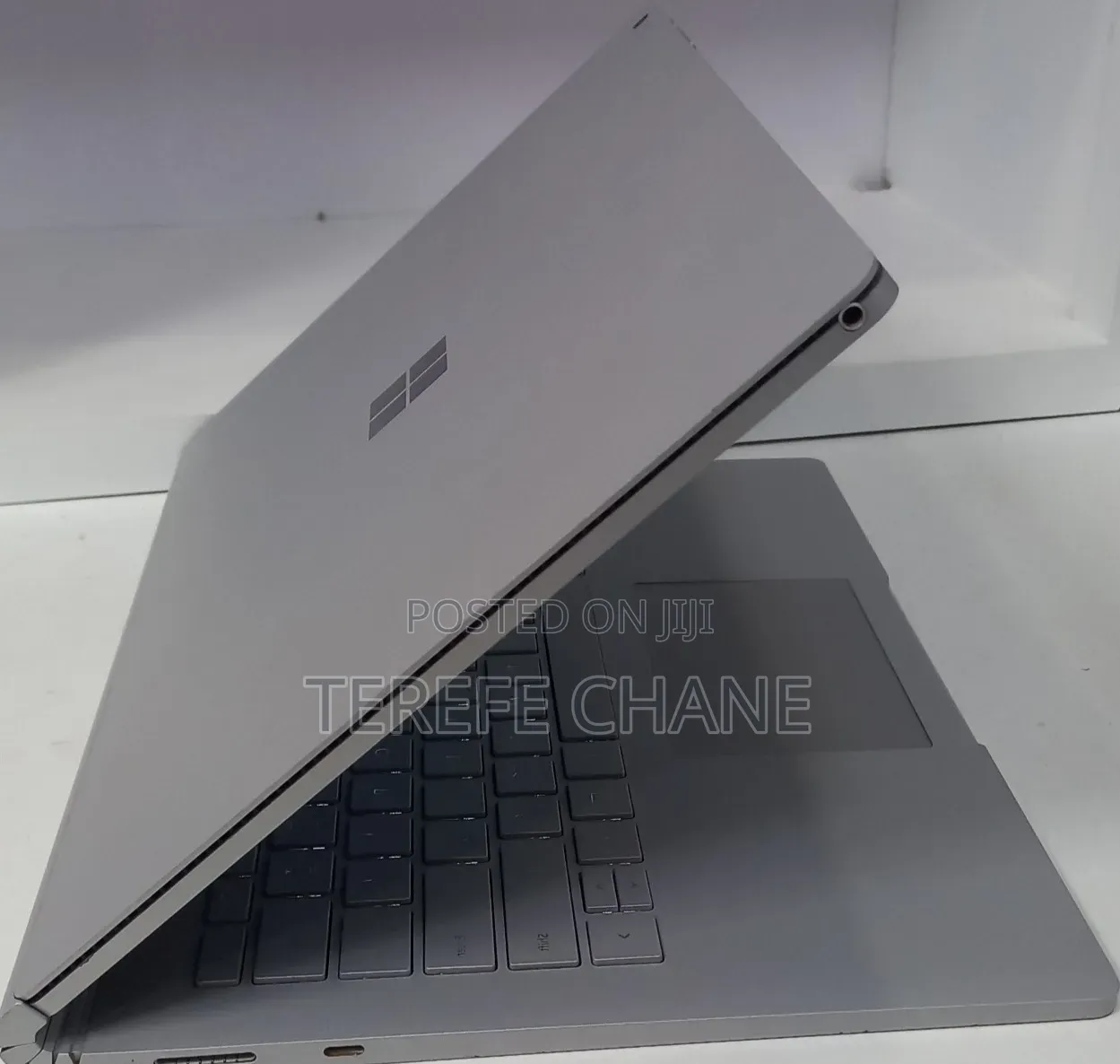 New Laptop Microsoft Surface Book 2 16GB Intel Core i7 SSD 512GB
