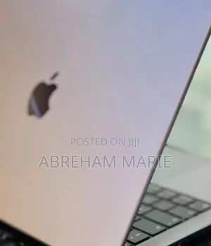 New Laptop Apple MacBook Pro 2021 M1 16GB Apple M1 Pro SSD 512GB