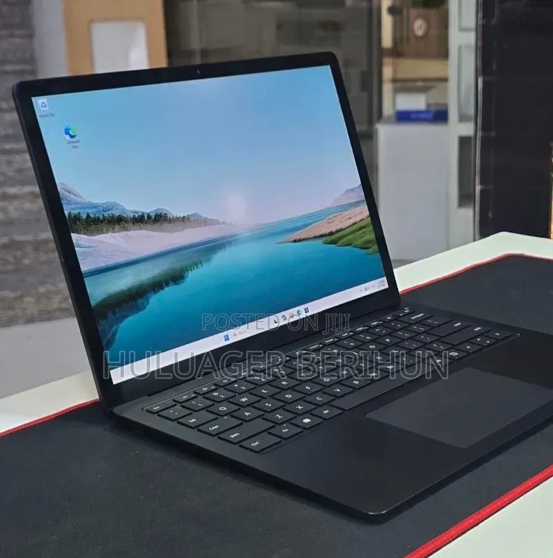 New Laptop Microsoft Surface Laptop 3 8GB Intel Core i5 SSD 256GB
