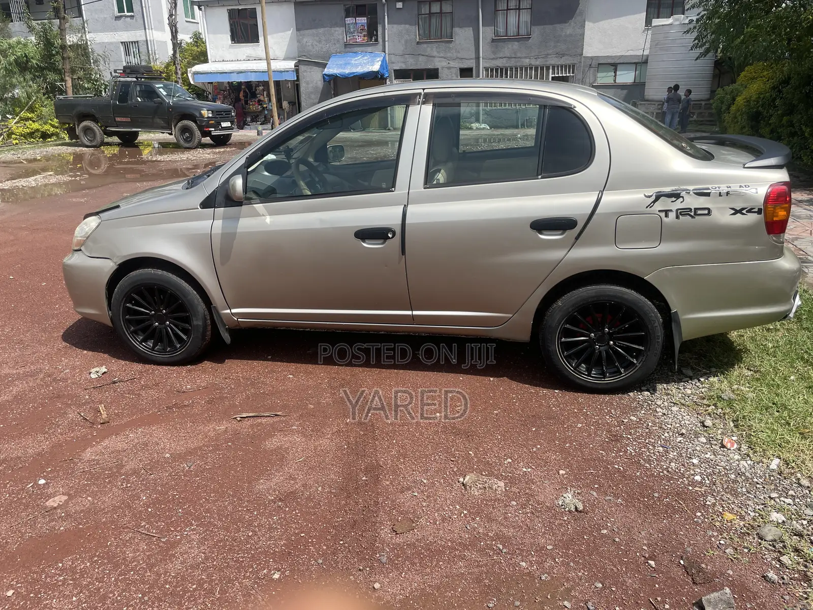 Toyota Platz 2004 Silver