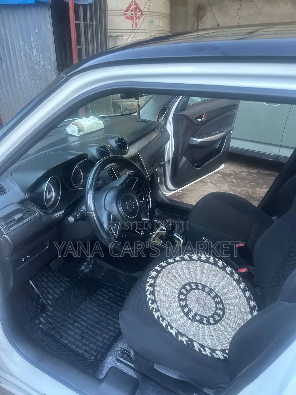 Suzuki Swift 2021 White