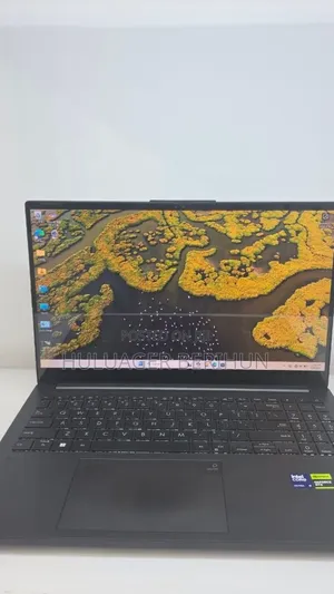 New Laptop Asus Vivobook 15 16GB Intel Core Ultra 9 SSD 512GB