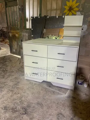Drawer Dresser