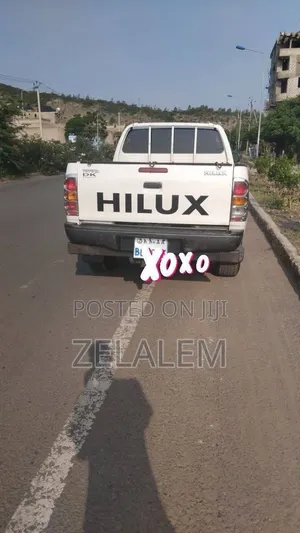 Toyota Hilux 2007 White