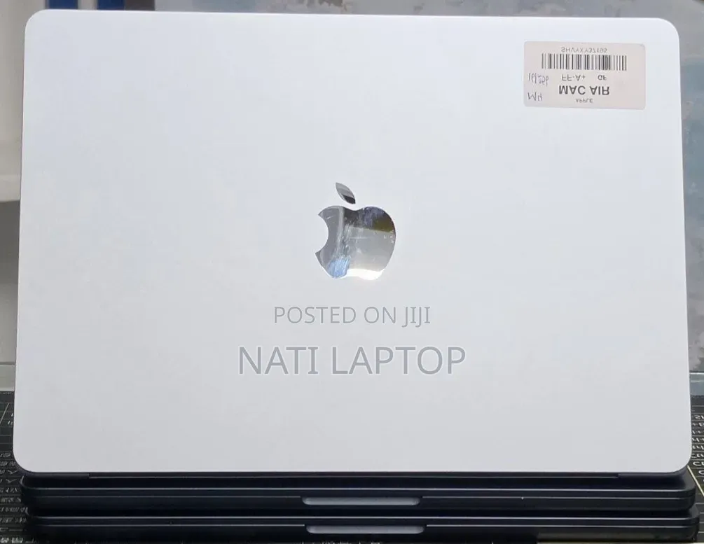 New Laptop Apple MacBook Air 2025 M4 16GB Apple M4 SSD 256GB