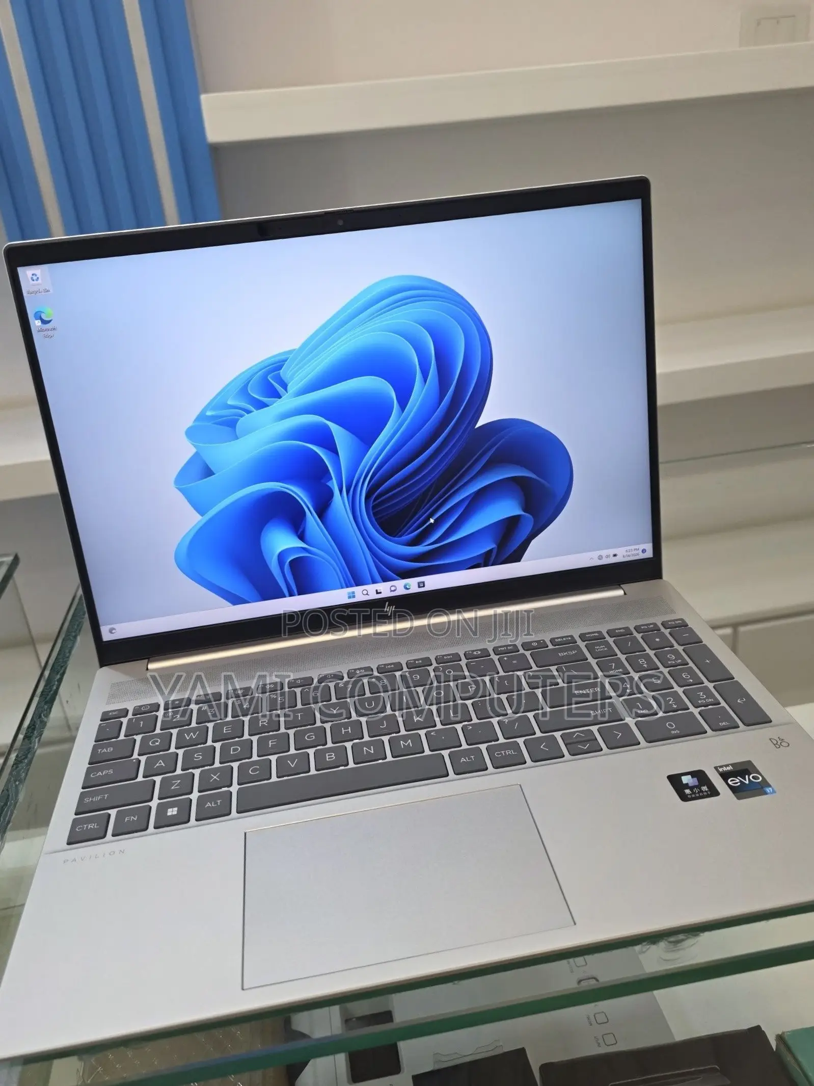 New Laptop HP 16GB Intel Core i7 SSD 1T