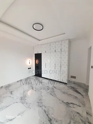 10bdrm House in Addis Abeba, Bole for sale