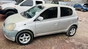 Toyota Vitz 1999 Gray